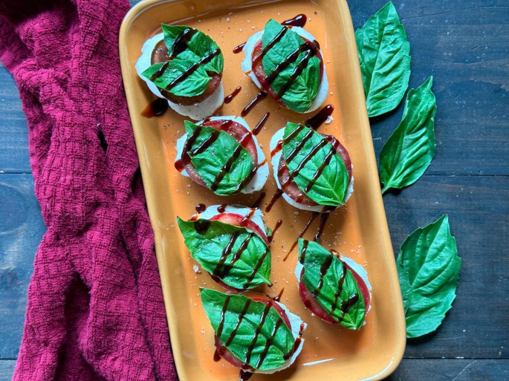 caprese crostini